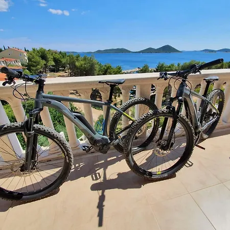 Sea's The Day Villa Drage