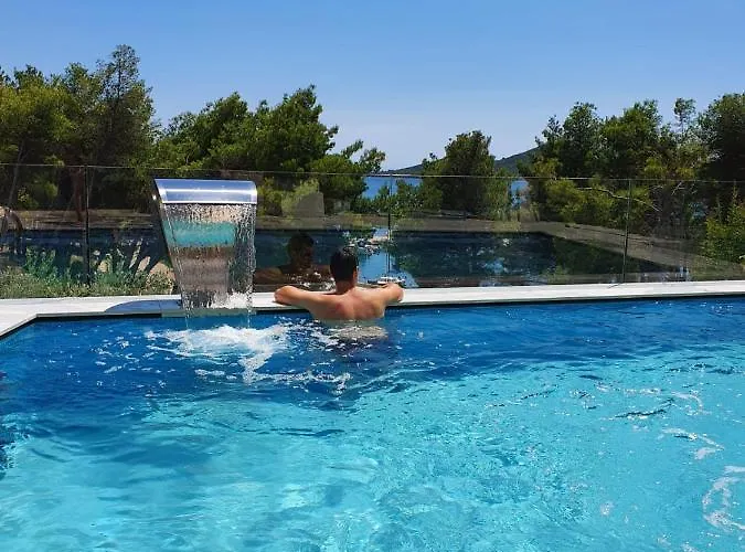 Seas The Day Villa Drage