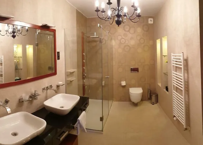 Vila Sea's The Day *